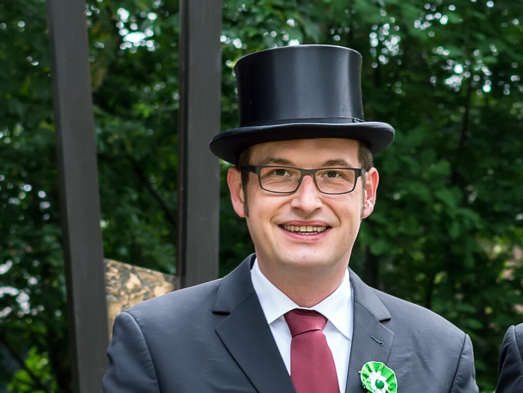 Vorstand und Offiziere 7
